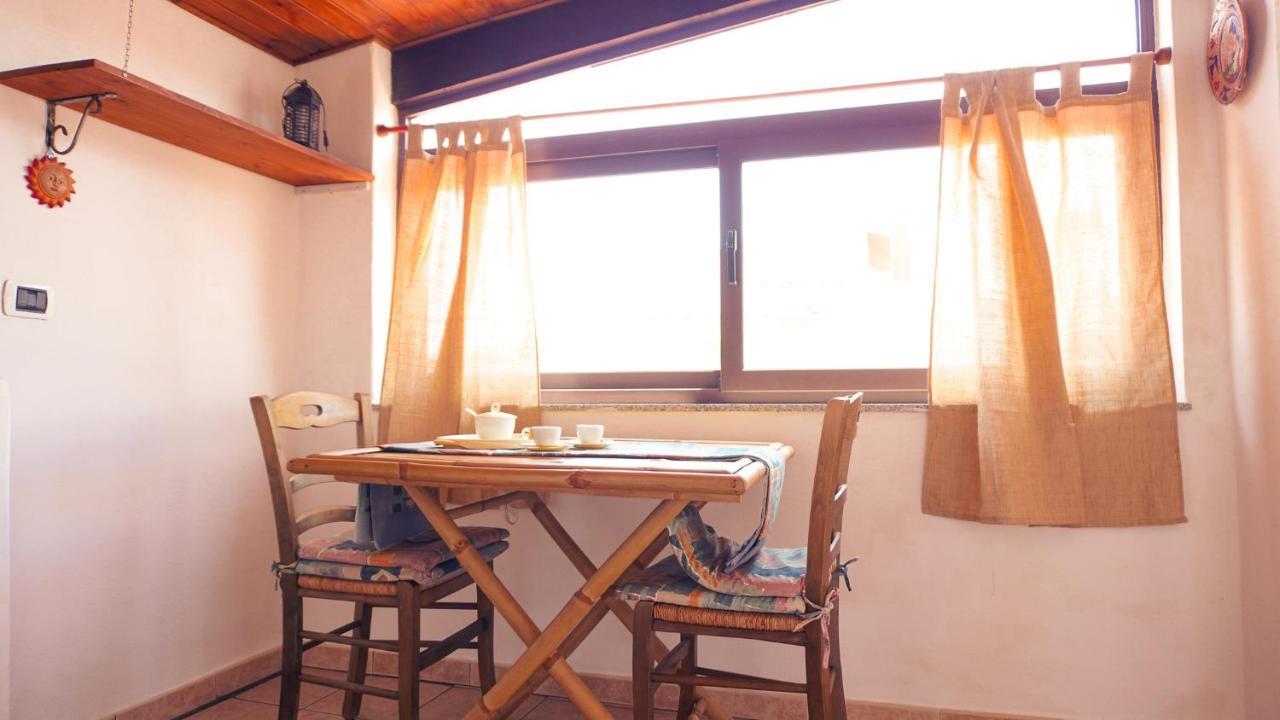 Pm 12 Via Achille Grandi Guest House Alghero Bagian luar foto